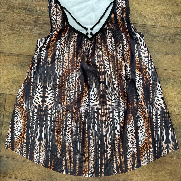 Other - Women's Animal Print V-Neck Tank Top - Brown/Black